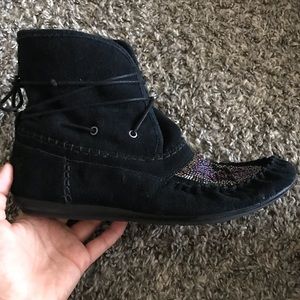 “theSak” moccasins